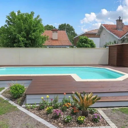 Beautiful In With Outdoor Swimming Pool * Mios